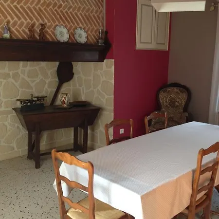 Au Repos Du Roi Bed & Breakfast Maisoncelle Exterior photo